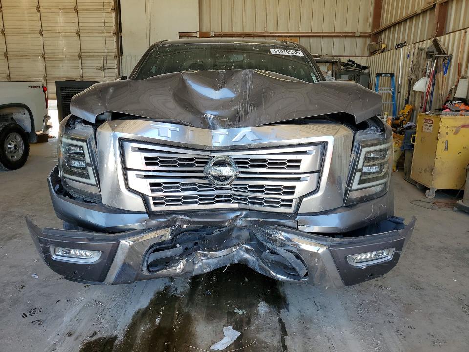 61970536 :رقم المزاد ، 1N6AA1ED0MN511104 vin ، 2021 Nissan Titan مزاد بيع