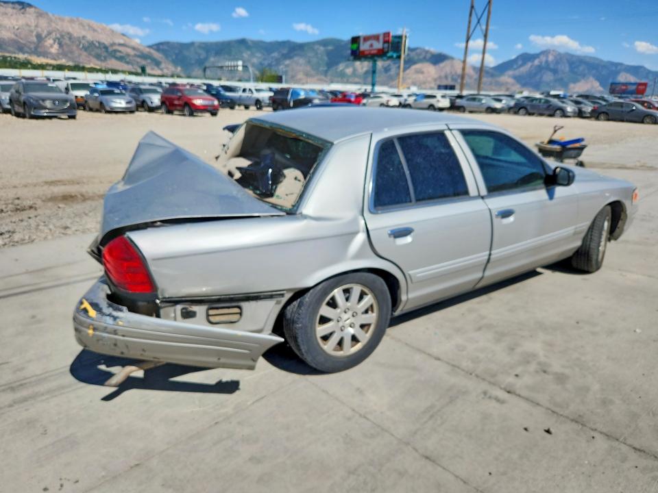 2006 Ford Crown Victoria მანქანა იყიდება აუქციონზე, vin: 2FAFP74W26X129158, აუქციონის ნომერი: 60795186