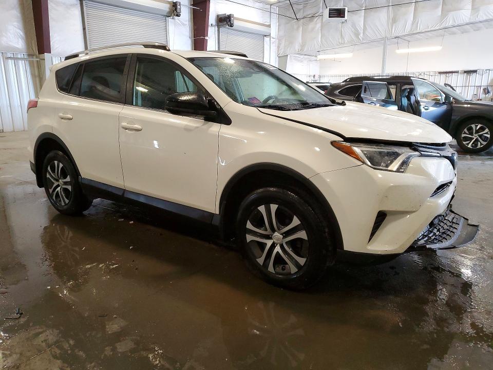 Продажа на аукционе авто 2018 Toyota Rav4, vin: JTMBFREV6JJ186834, номер лота: 59361526