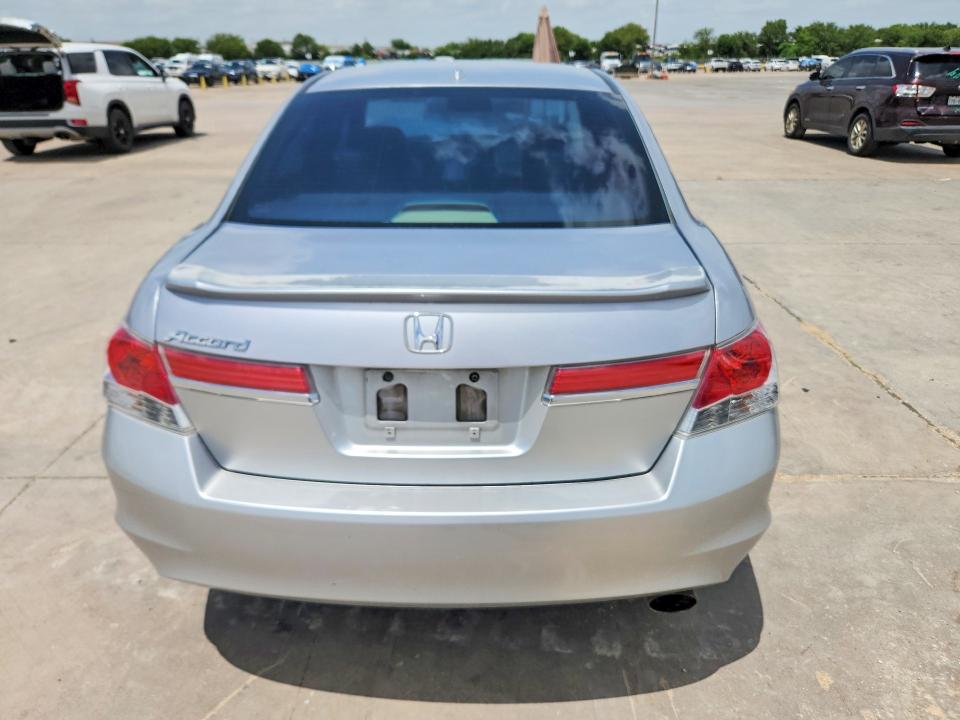 61495126 :رقم المزاد ، 1HGCP2F89BA098638 vin ، 2011 Honda Accord مزاد بيع