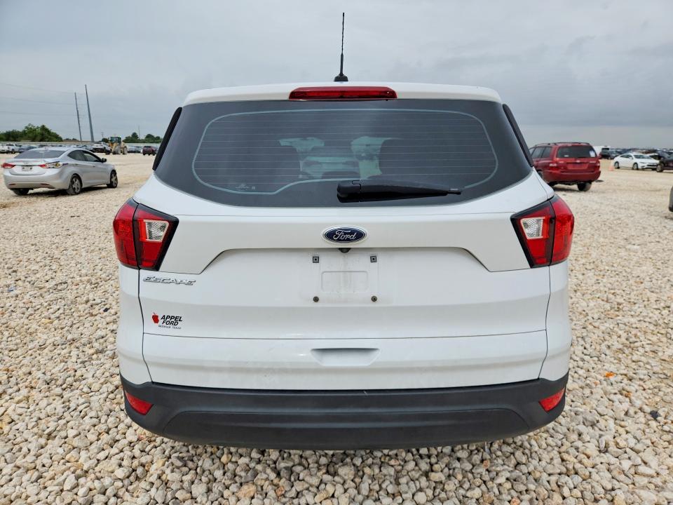2019 Ford Escape მანქანა იყიდება აუქციონზე, vin: 1FMCU0F78KUB26703, აუქციონის ნომერი: 61197426