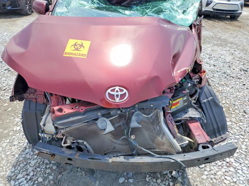 Продажа на аукционе авто 2011 Toyota Sienna, vin: 5TDYK3DC2BS068321, номер лота: 62823016