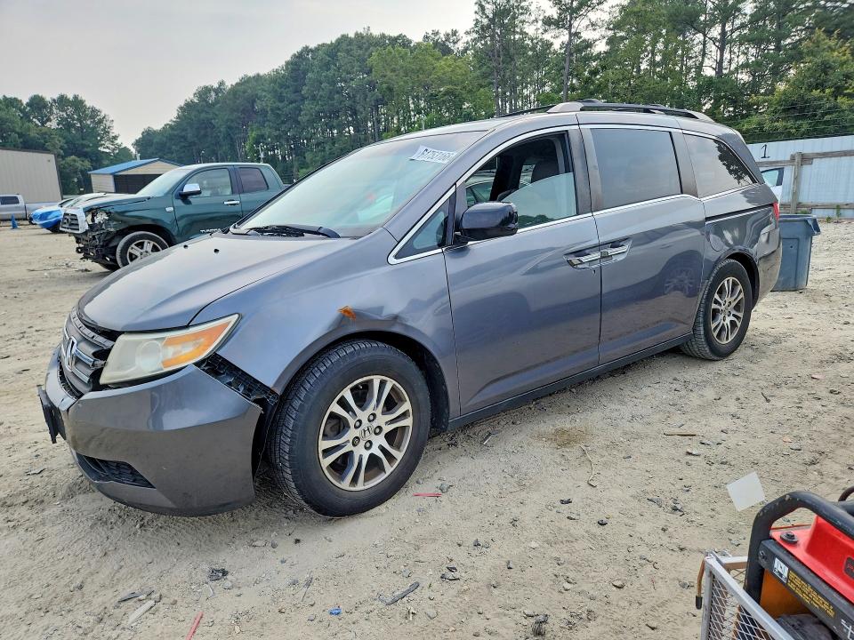 Auction sale of the 2011 Honda Odyssey, vin: 5FNRL5H61BB098125, lot number: 61753166