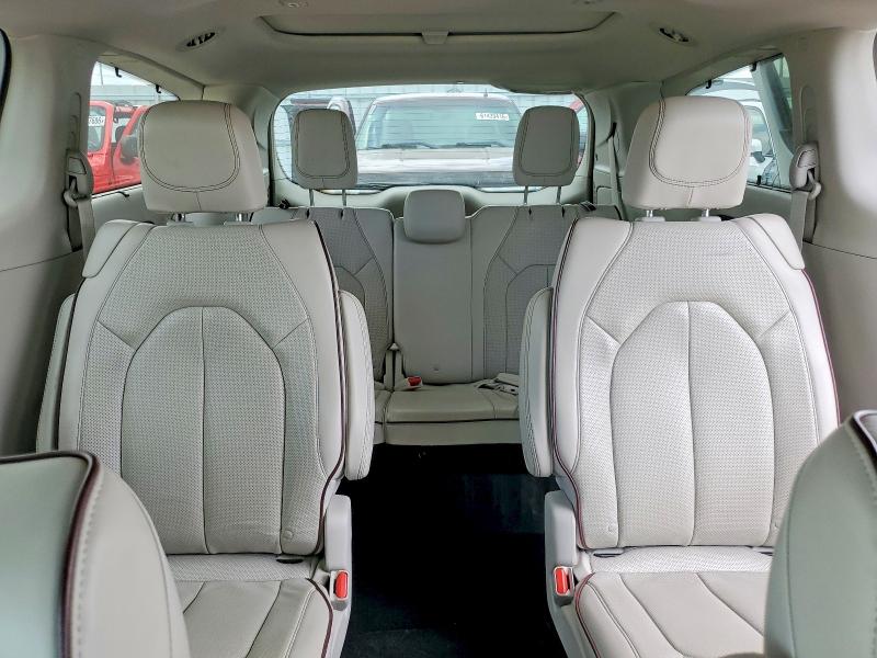 61138506 :رقم المزاد ، 2C4RC1GG6LR136411 vin ، 2020 Chrysler Pacifica مزاد بيع