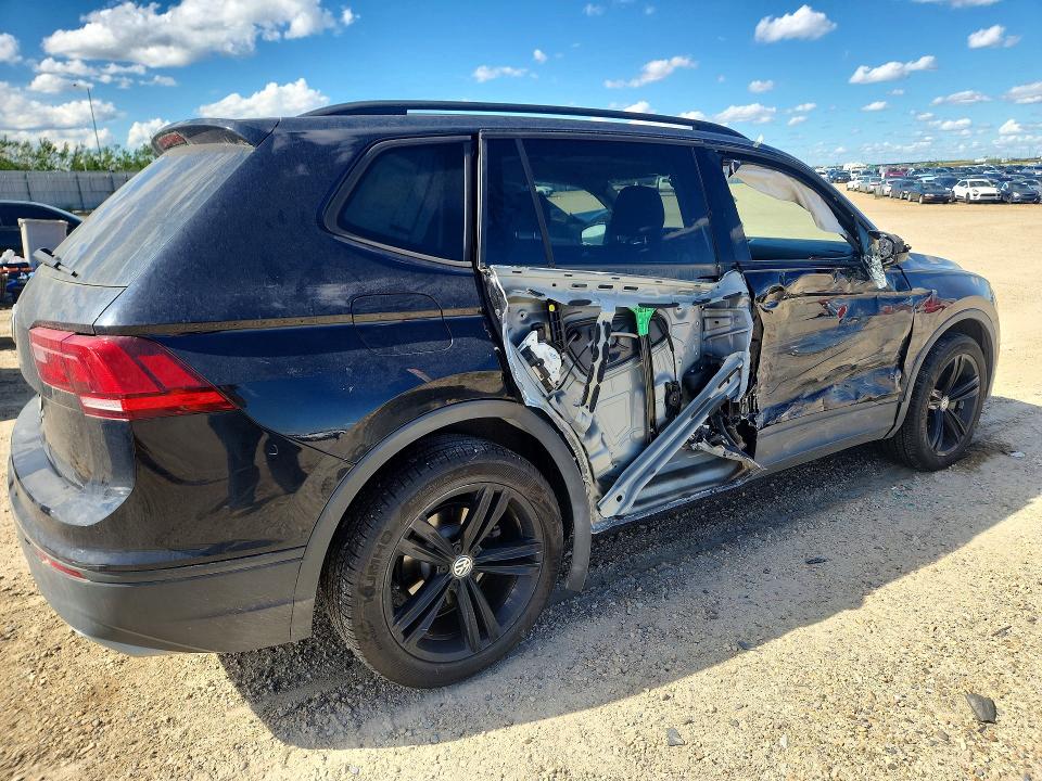 60125686 :رقم المزاد ، 3VV0B7AX2KM009203 vin ، 2019 Volkswagen Tiguan مزاد بيع