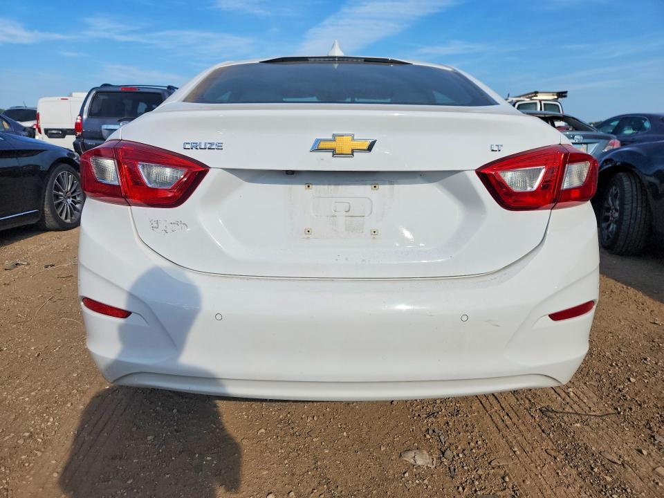 Продаж на аукціоні авто 2019 Chevrolet Cruze, vin: 1G1BE5SM4K7138005, номер лоту: 63405156