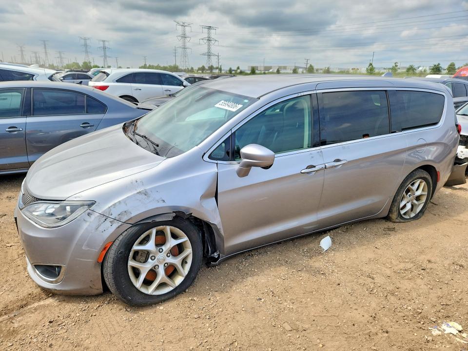 2018 Chrysler Pacifica მანქანა იყიდება აუქციონზე, vin: 2C4RC1FG5JR277677, აუქციონის ნომერი: 55994806
