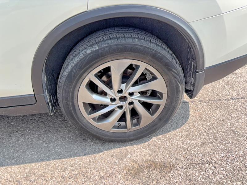 2015 Nissan Rogue მანქანა იყიდება აუქციონზე, vin: 5N1AT2MV1FC901233, აუქციონის ნომერი: 62499326