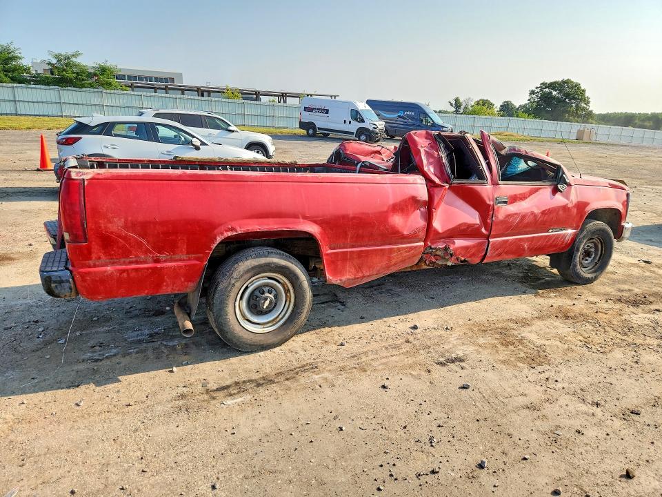 61906656 :رقم المزاد ، 1GCGC29R6WE205692 vin ، 1998 Chevrolet Gmt-400 مزاد بيع