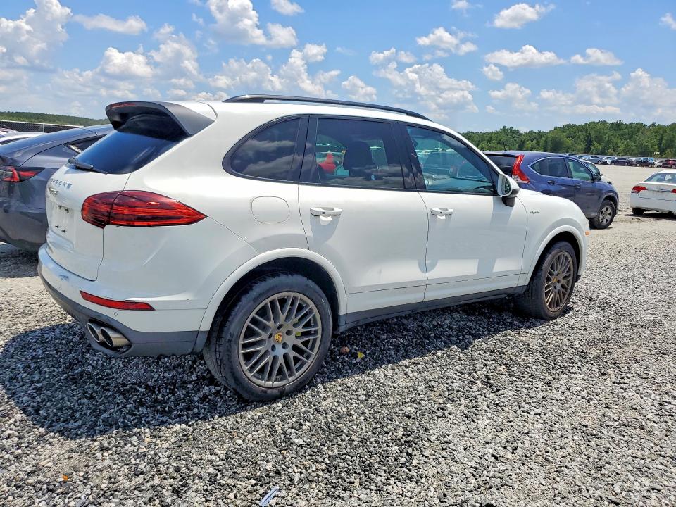 61795916 :رقم المزاد ، WP1AE2A27HLA70329 vin ، 2017 Porsche Cayenne مزاد بيع