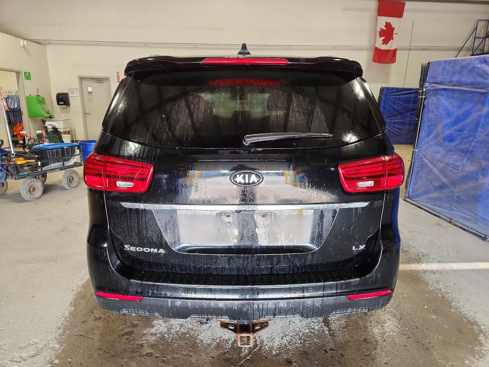 62226626 :رقم المزاد ، KNDMB5C10M6675122 vin ، 2021 Kia Sedona مزاد بيع