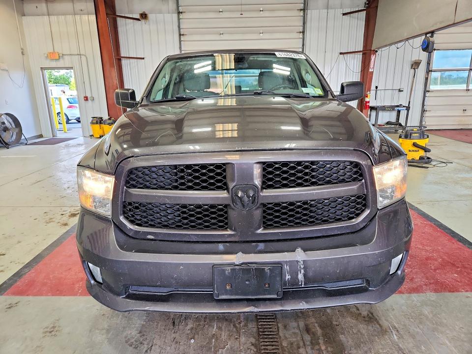 61682376 :رقم المزاد ، 1C6RR7FG6HS845467 vin ، 2017 Ram 1500 مزاد بيع