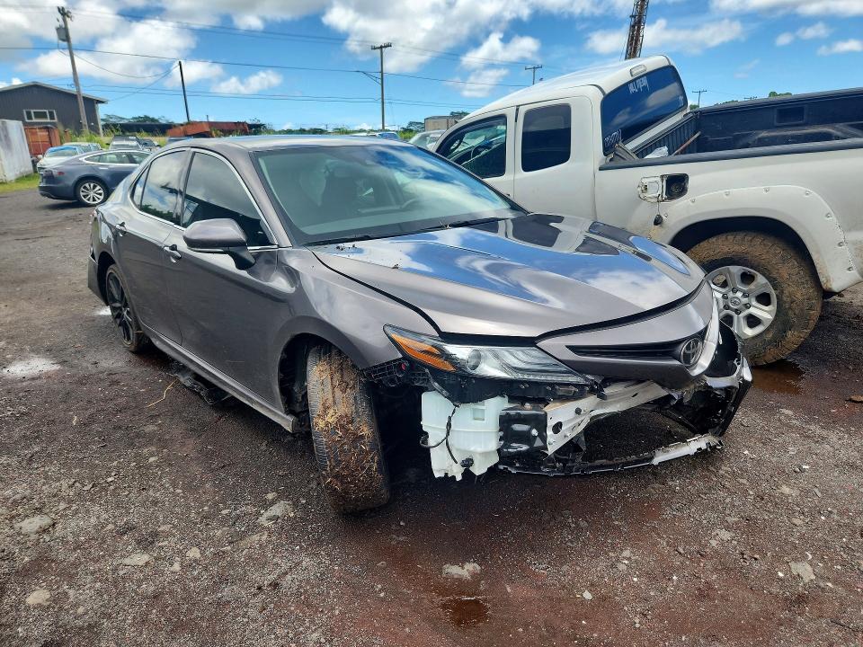 2022 Toyota Camry მანქანა იყიდება აუქციონზე, vin: 4T1K61AK5NU051826, აუქციონის ნომერი: 61049676