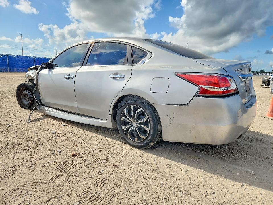 Продаж на аукціоні авто 2015 Nissan Altima, vin: 1N4AL3AP8FN314800, номер лоту: 62056466