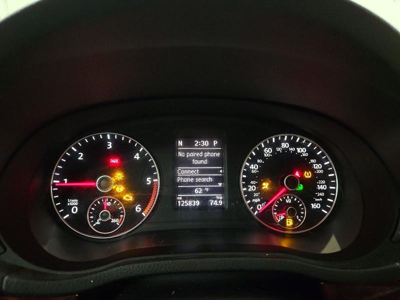 61445686 :رقم المزاد ، 1VWCN7A38DC061839 vin ، 2013 Volkswagen Passat مزاد بيع