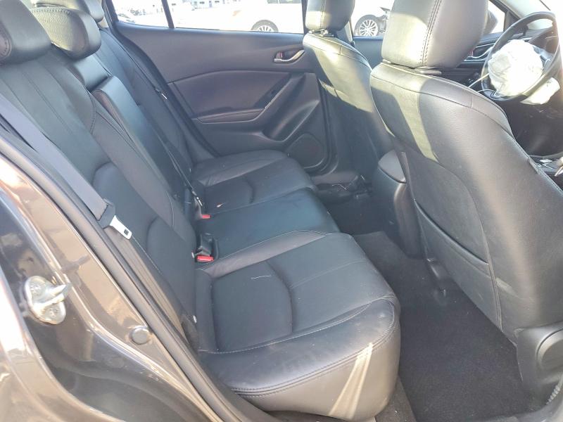 62397856 :رقم المزاد ، 3MZBN1W39JM195206 vin ، 2018 Mazda 3 مزاد بيع