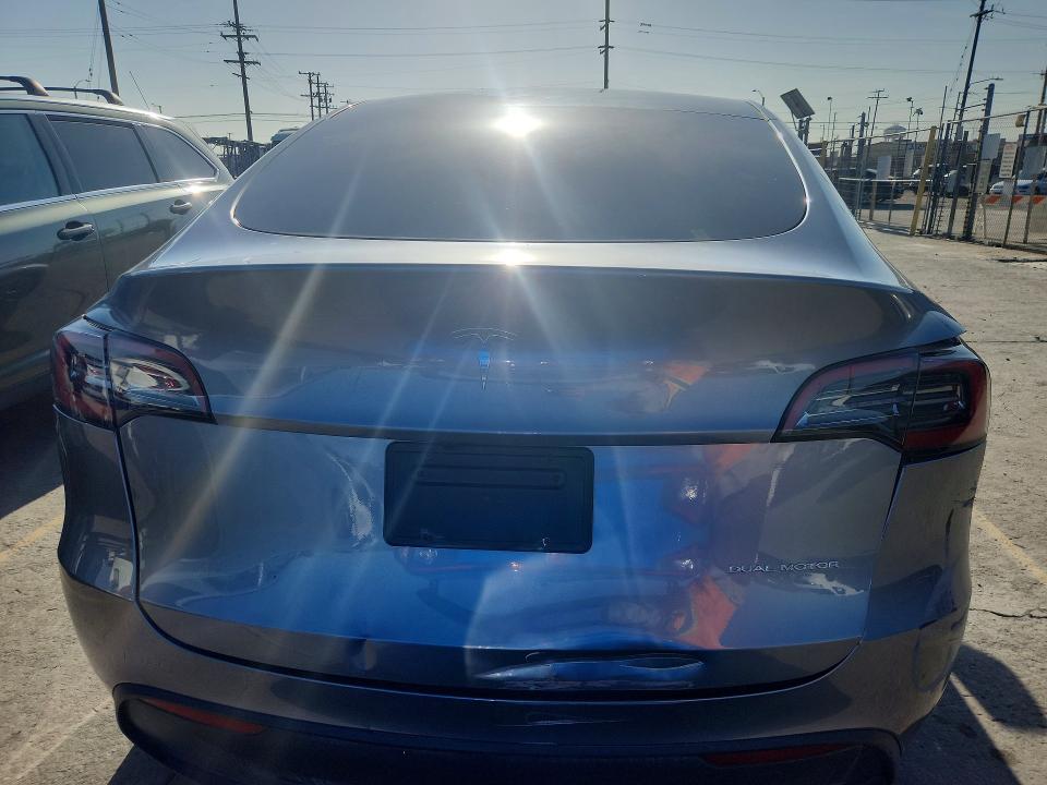 Продажа на аукционе авто 2025 Tesla Model Y, vin: 7SAYGDEE7SF240633, номер лота: 62609416
