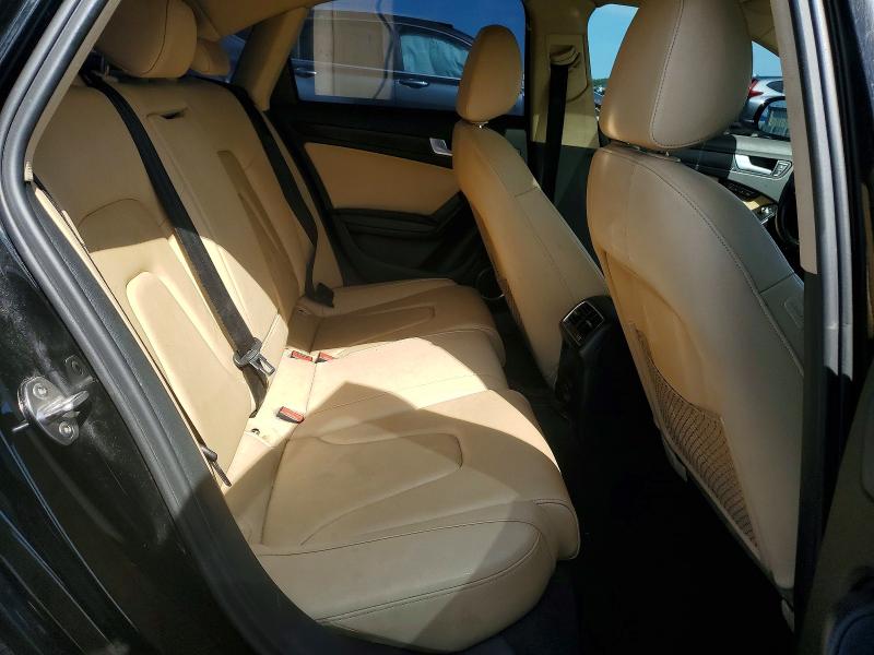 61588536 :رقم المزاد ، WAUKFCFL7FN003237 vin ، 2015 Audi A4 مزاد بيع