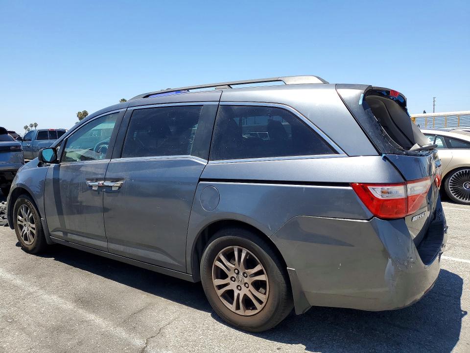60501796 :رقم المزاد ، 5FNRL5H63BB085358 vin ، 2011 Honda Odyssey مزاد بيع