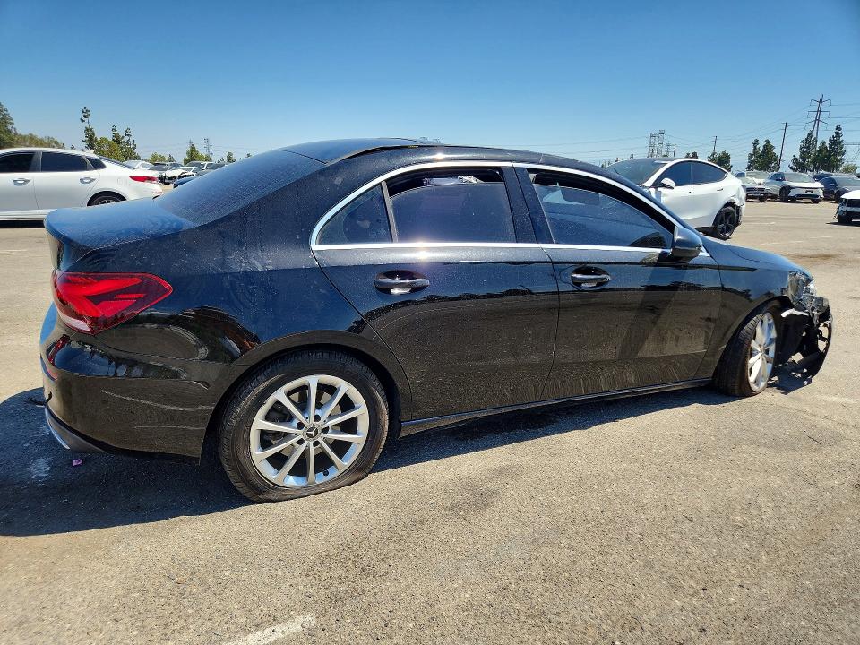 Продажа на аукционе авто 2019 Mercedes-benz A, vin: WDD3G4EB3KW027371, номер лота: 61251266