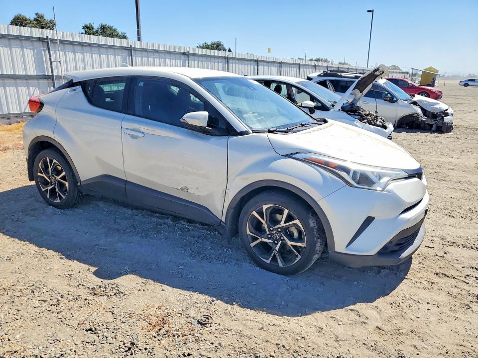 62132526 :رقم المزاد ، NMTKHMBX6JR050787 vin ، 2018 Toyota C-hr مزاد بيع