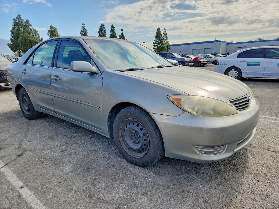 Продажа на аукционе авто 2005 Toyota Camry, vin: 4T1BE32K05U630199, номер лота: 61819376