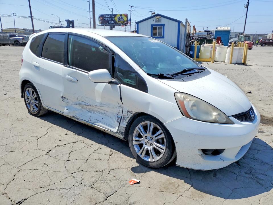 Продажа на аукционе авто 2011 Honda Fit, vin: JHMGE8H54BC018015, номер лота: 60017136