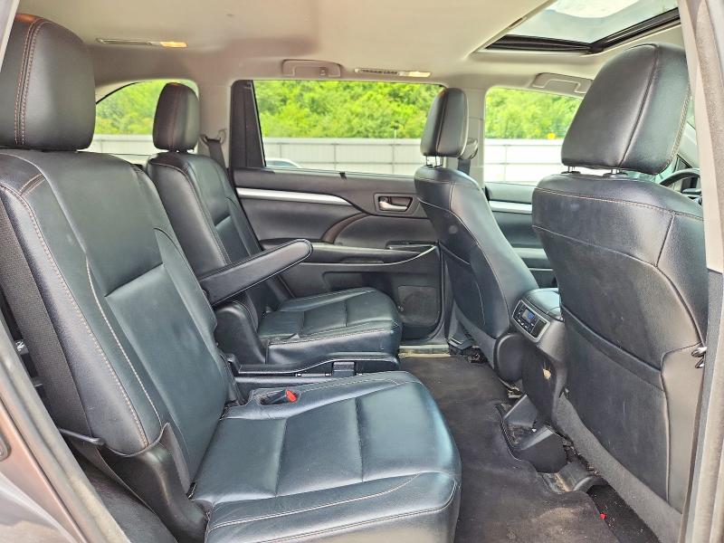 2017 Toyota Highlander მანქანა იყიდება აუქციონზე, vin: 5TDJZRFH7HS450006, აუქციონის ნომერი: 60940256