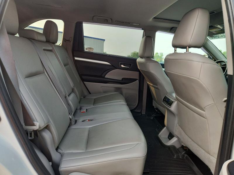 2019 Toyota Highlander მანქანა იყიდება აუქციონზე, vin: 5TDJZRFH0KS570818, აუქციონის ნომერი: 62430466