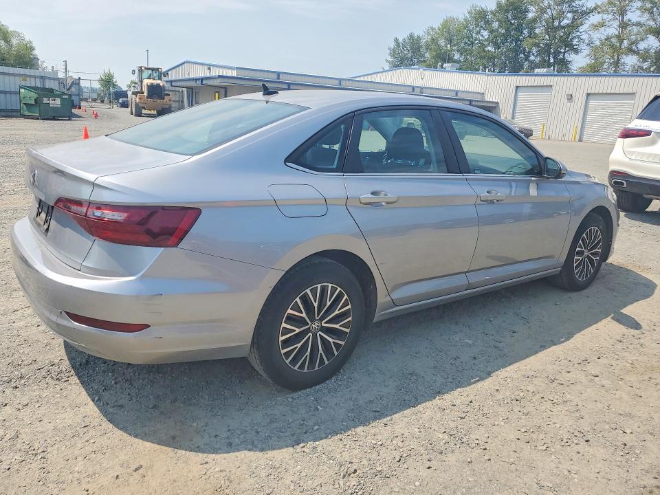 61554756 :رقم المزاد ، 3VWC57BU9MM084696 vin ، 2021 Volkswagen Jetta مزاد بيع