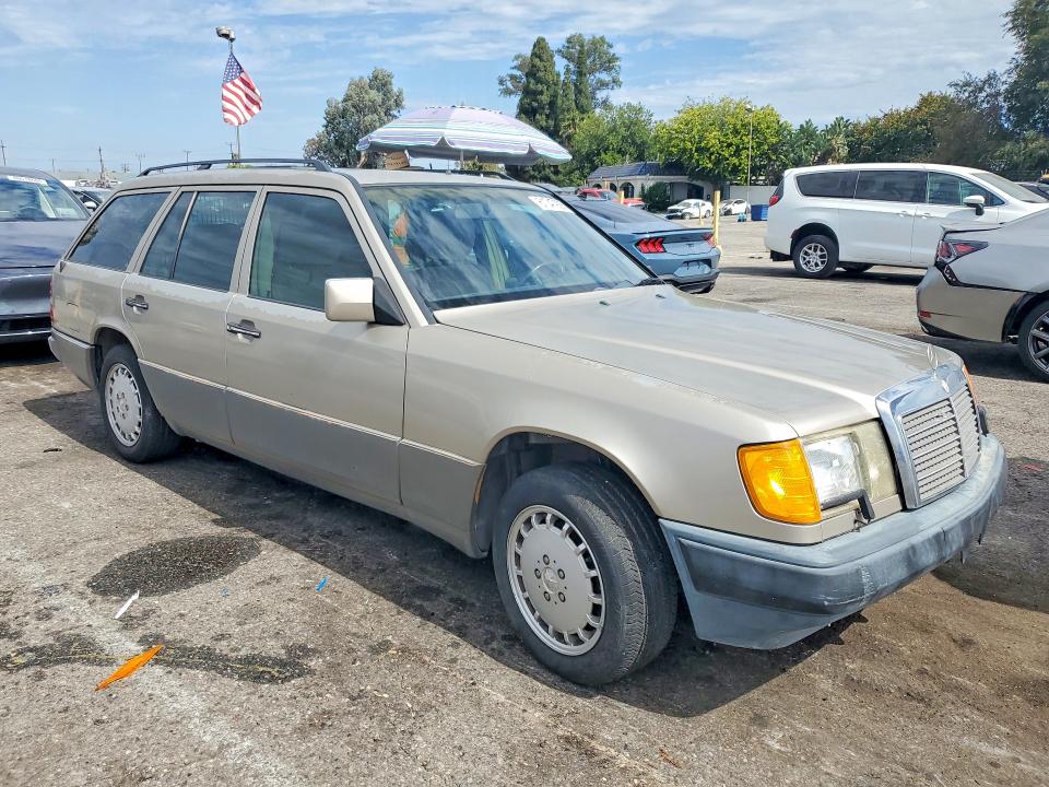 1992 Mercedes-benz 300 მანქანა იყიდება აუქციონზე, vin: WDBED90E2NF196598, აუქციონის ნომერი: 61047906