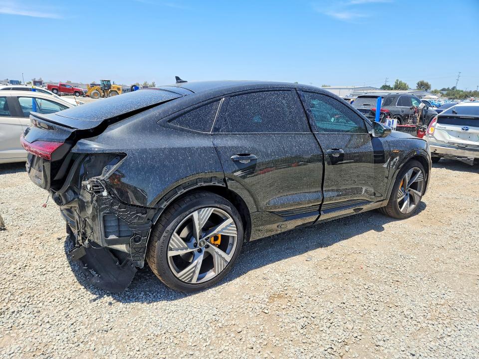 Aukcja sprzedaży 2022 Audi E-tron, vin: WA13AAGEXNB039301, numer aukcji: 62633596