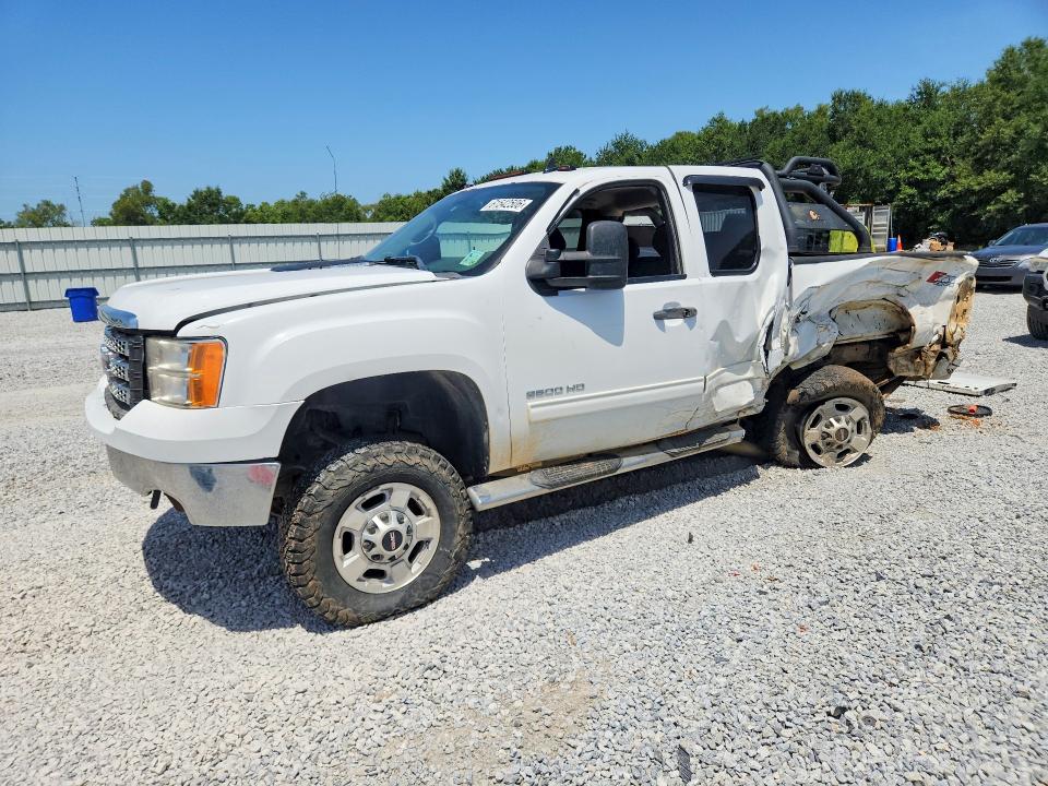 61542506 :رقم المزاد ، 1GT220CG1DZ323115 vin ، 2013 Gmc Sierra مزاد بيع