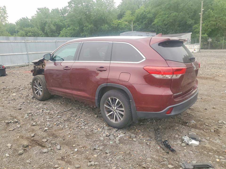 60472646 :رقم المزاد ، 5TDJZRFH7HS442567 vin ، 2017 Toyota Highlander مزاد بيع