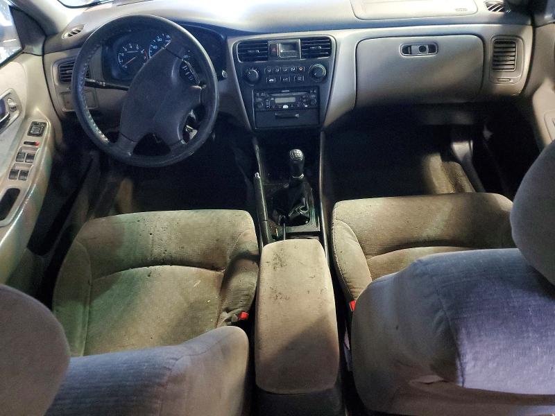 2001 Honda Accord მანქანა იყიდება აუქციონზე, vin: 1HGCG65501A104047, აუქციონის ნომერი: 57911076
