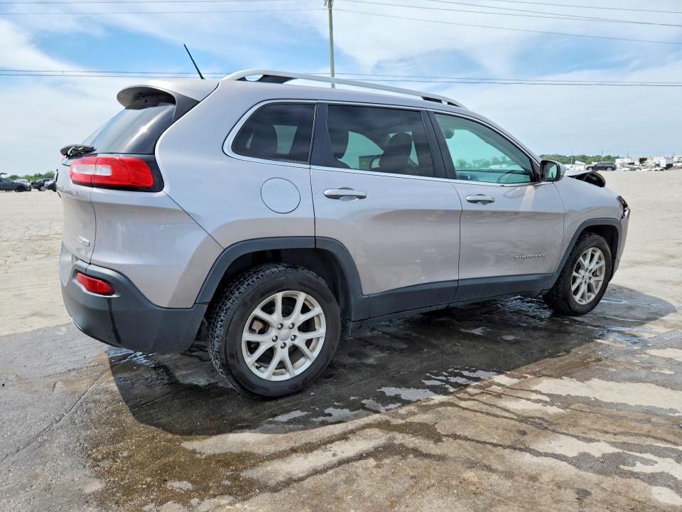 63562796 :رقم المزاد ، 1C4PJLCB3JD596841 vin ، 2018 Jeep Cherokee مزاد بيع