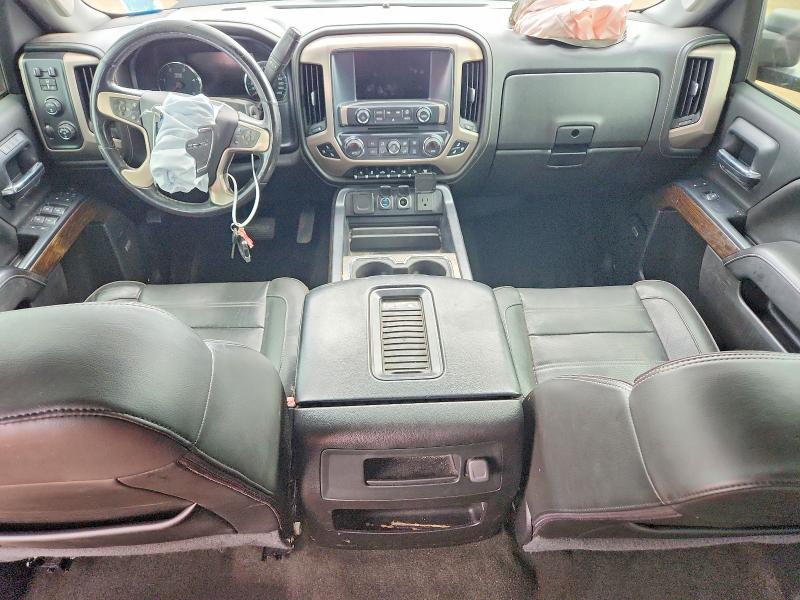 62220826 :رقم المزاد ، 1GT12UEY7JF145720 vin ، 2018 Gmc Sierra مزاد بيع