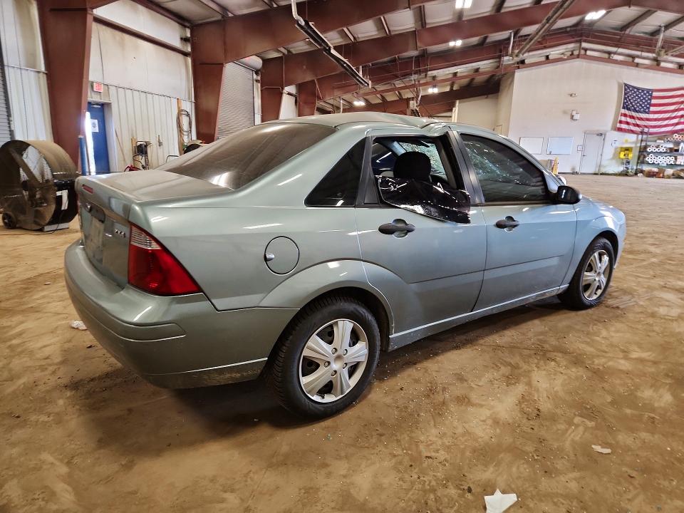 61738646 :رقم المزاد ، 1FAFP34N45W138857 vin ، 2005 Ford Focus مزاد بيع