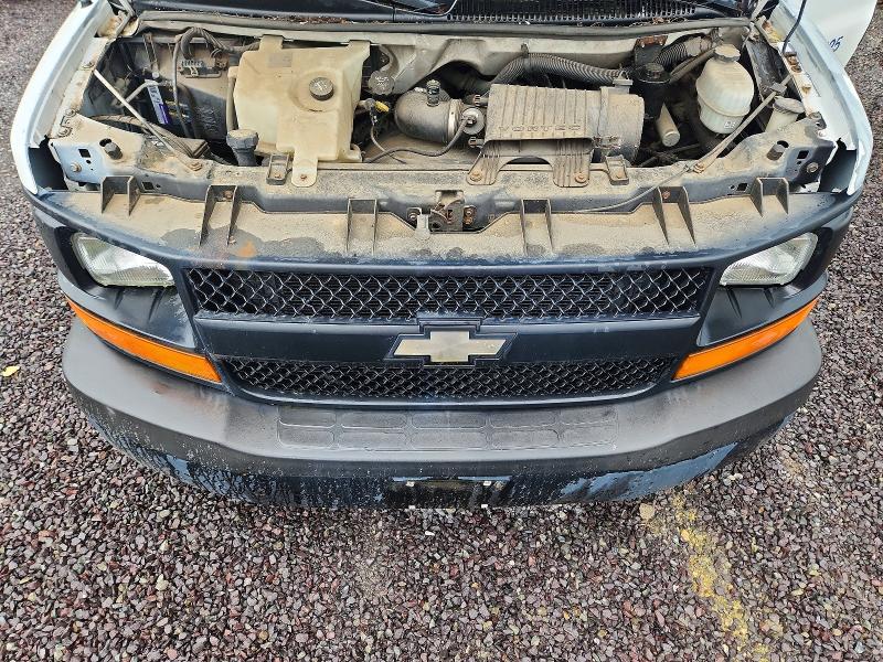 61850996 :رقم المزاد ، 1GCFG15X831176777 vin ، 2003 Chevrolet Express 1500 مزاد بيع