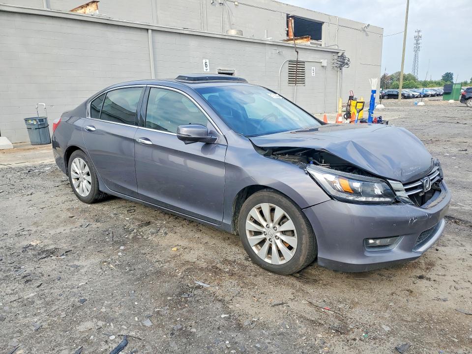 61720536 :رقم المزاد ، 1HGCR3F86FA022249 vin ، 2015 Honda Accord مزاد بيع