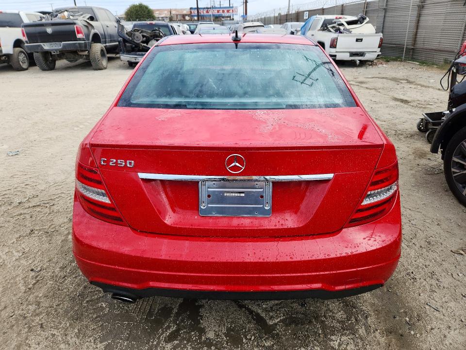 Продажа на аукционе авто 2012 Mercedes-benz C, vin: WDDGF4HB1CA606521, номер лота: 61057156