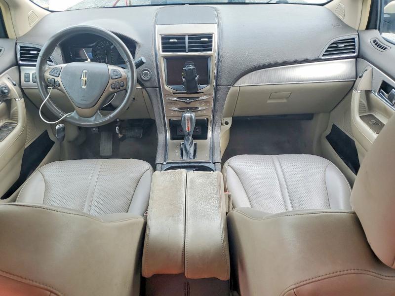 62798816 :رقم المزاد ، 2LMDJ6JK5BBJ20329 vin ، 2011 Lincoln Mkx مزاد بيع