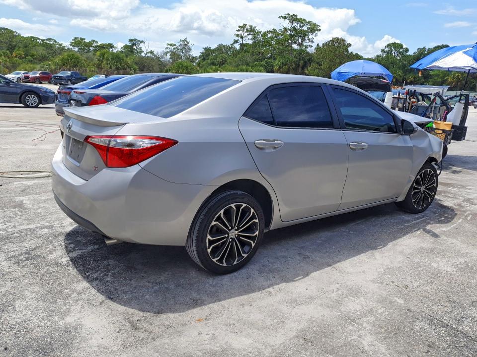 2015 Toyota Corolla მანქანა იყიდება აუქციონზე, vin: 2T1BURHE8FC363131, აუქციონის ნომერი: 61371606