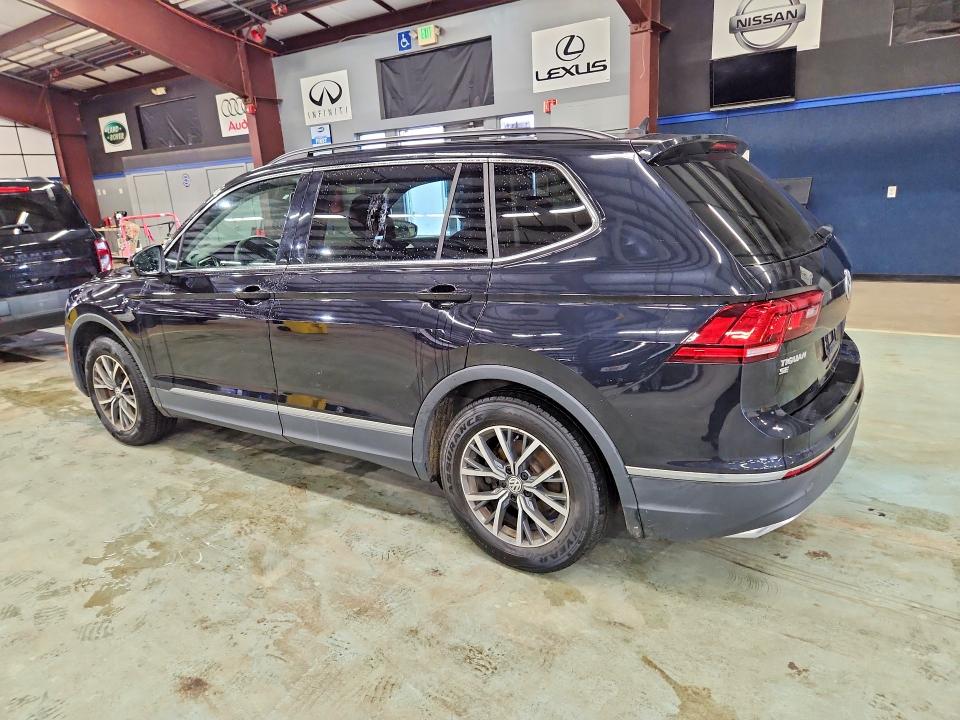 63281716 :رقم المزاد ، 3VV2B7AX1LM010238 vin ، 2020 Volkswagen Tiguan مزاد بيع