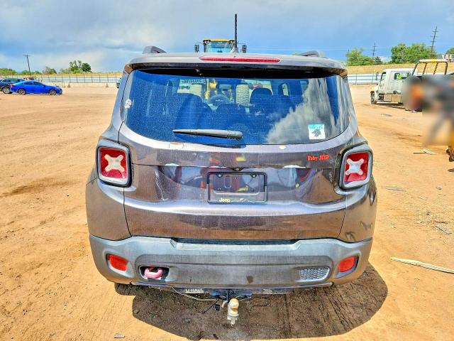 59833766 :رقم المزاد ، ZACCJBCB4HPE77474 vin ، 2017 Jeep Renegade مزاد بيع