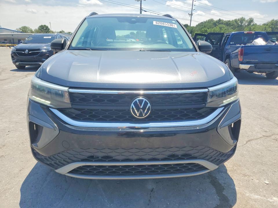 Продаж на аукціоні авто 2022 Volkswagen Taos, vin: 3VVDX7B22NM004741, номер лоту: 62085536