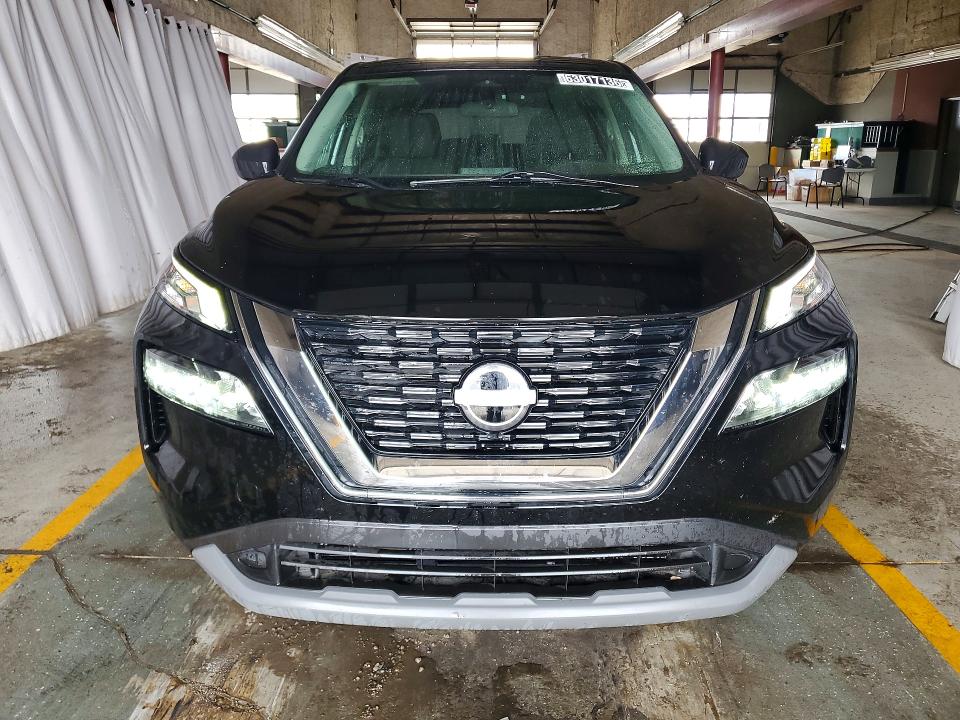 63017136 :رقم المزاد ، 5N1BT3AB2PC787703 vin ، 2023 Nissan Rogue مزاد بيع