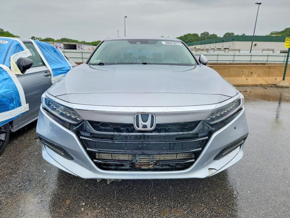Продаж на аукціоні авто 2018 Honda Accord, vin: 1HGCV1F93JA006382, номер лоту: 57476766