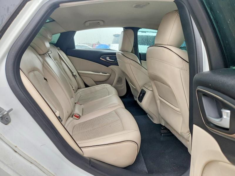 Продажа на аукционе авто 2015 Chrysler 200, vin: 1C3CCCCG5FN581476, номер лота: 61221146