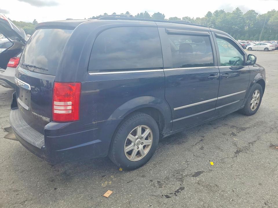 2010 Chrysler Town & Country მანქანა იყიდება აუქციონზე, vin: 2A4RR8DX9AR449231, აუქციონის ნომერი: 58175146